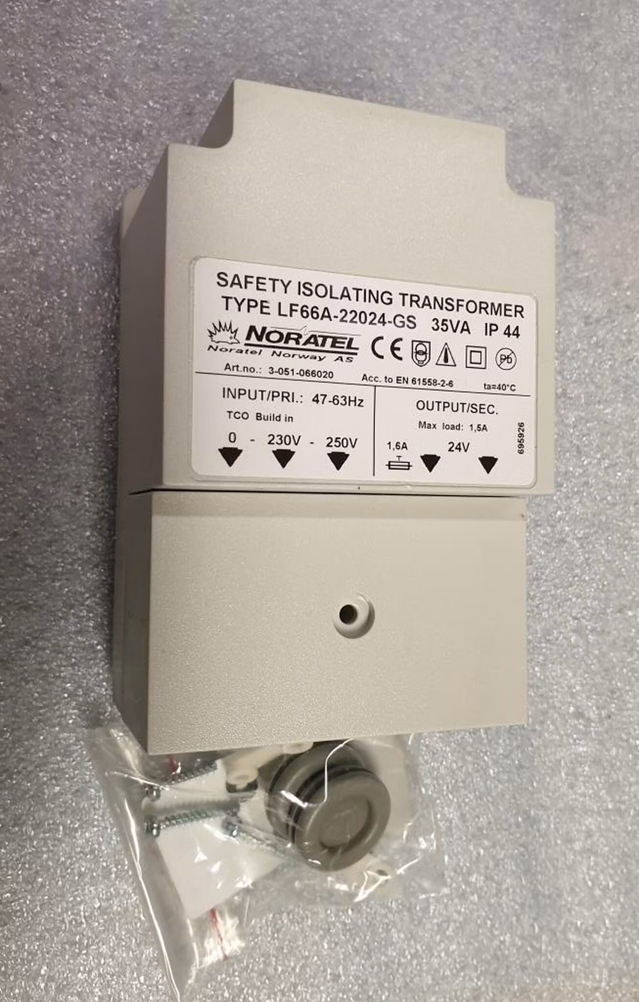 Transformator 24V 35VA IP44  Kustboden.se