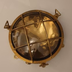 Gallerlampa med tassar 2029