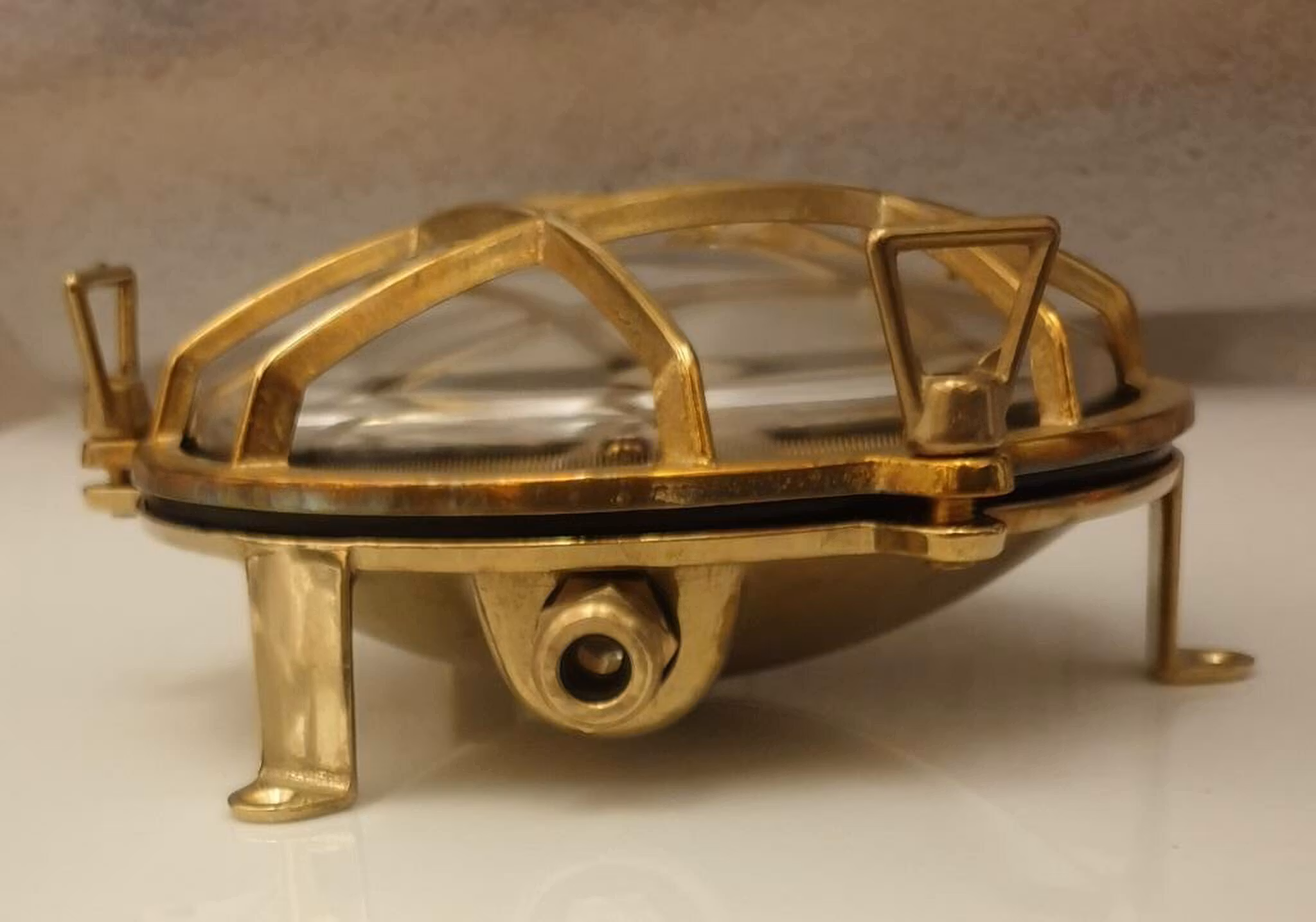 Gallerlampa med tassar 2029  695:- Kustboden.se