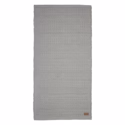 Beatrice en grå matta i 100% bomull som är vävd i ett härligt mönster i mått 160 x 230 cm.