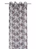 Gardinset med två öljettlängder. Mått 2 x 140 x 240 cm.