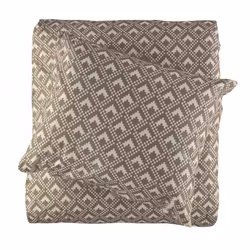 Gusten ett påslakanset i 100% bomull och två delar från Gripsholm i beige och brunt. Mått 150 x 210 cm. Örngott 50 x 60 cm.