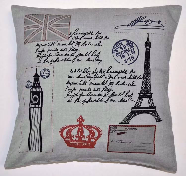 Euro ett grågrönt kuddfodral i bomull från Arvidssons textil, mått 45 x 45 cm.