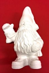 Vintertomten senior är en vit tomte i porslin från Cult design, höjd ca 37 cm.