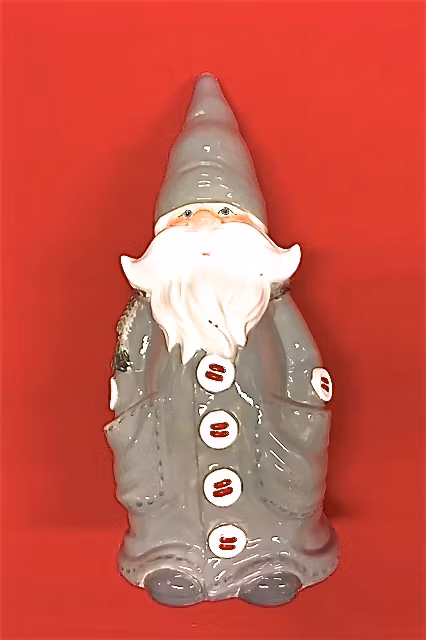 Bosse Bohem en underbar tomte från Cult design. Höjd 45 cm.