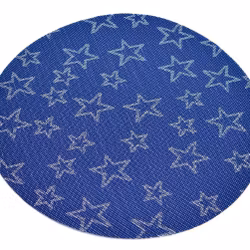 Rund tablett blå med vita stjärnor. Diameter 38 cm. Material polyester.