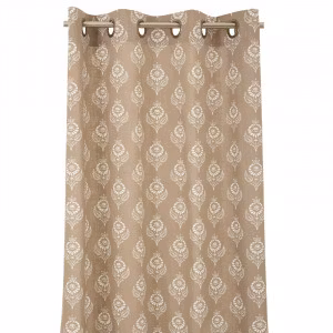 Öljettlängd Vivianne från Boel & Jan. Färg: Beige och vit.