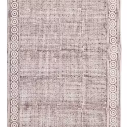 Twilight en en ljungfärgad och naturvit bomullsmatta med ett tryckt mönster från Svanefors i mått 160 x 230.