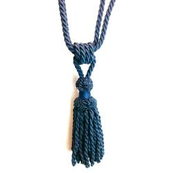Tassel/gardinomtag med tofs från Gunnar Winter och systrar. Färg: Mörkblå.