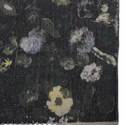 Garden en multifärgad bomullsmatta med ett tryckta blommor i mönstret från Svanefors i mått 140 x 200 cm.