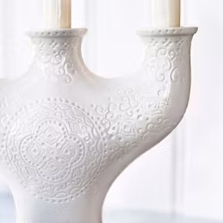 Orient kandelaber från Cult design i färg vit.