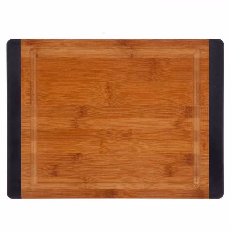 Eco en skärbräda i bambu från Modern house. Färg Natur.