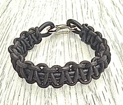 Armband Paracord i läder och stål. Art.nr 2028 svart. Färg: Svart och stål.