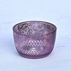 79540 en ljuslykta i glas. Färg: Rosa.