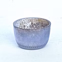 79541 en ljuslykta i glas. Färg: Vit.