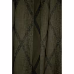Cross ett grönt och svart gardinset med multiband från Svanefors, mått 2 x 140 x 236 cm.