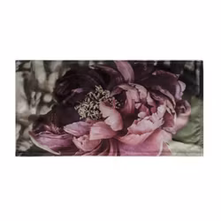 Jumi en löpare i sammet med ett digitaltryck med rosa blommor i gråa och gröna toner från Svanefors, mått 35 x 70 cm.