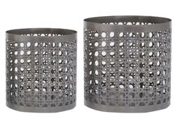 Dag ljuslyktor i metall i 2 pack. Färg: Metall/grå.