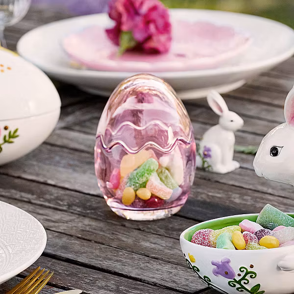 GlasGömma ett påskägg i glas från Cult design. . Färg: Rosa.