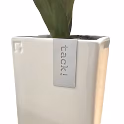 Tag Tack till från Cult design. Färg: Metall.