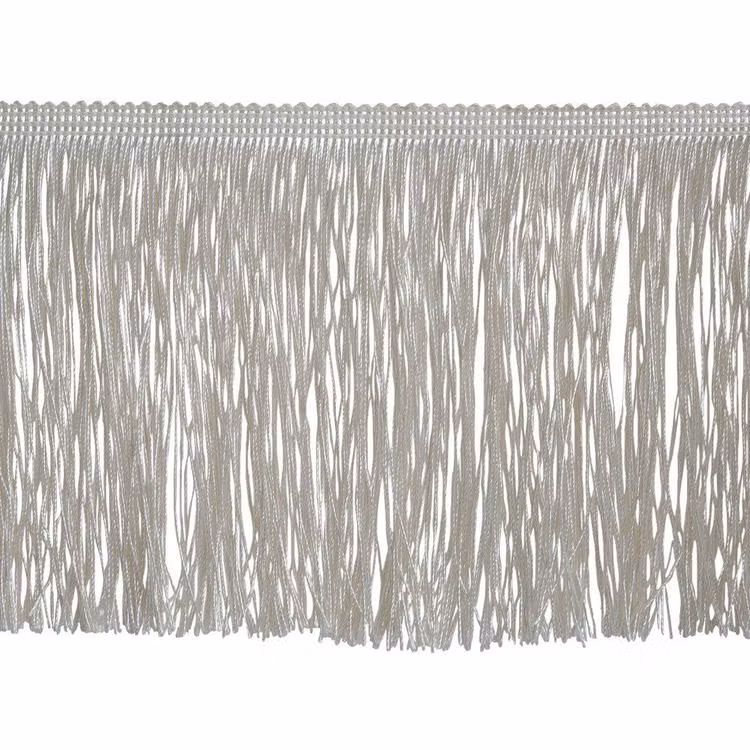 Glammit frans, 12 cm. Färg: Off-white