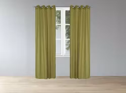 Signe ett gardinset lime med två öljettlängder från Noble house i mått 2 x 140 x 240 cm.