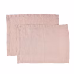 Bordstablett i tvättat linne som ger en mjuk känsla och en fin patina från Gripsholm i 2-pack i rosa. 35 x 45 cm.