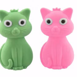 Katter ett 2 pack med ett grönt och ett rosa suddgummi från Hedlundgruppen.