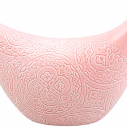 Orient Olga en påskhöna från Cult designs Orientserie.  Färg: Rosa med gulddekor.