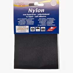 Självhäftande laglapp i nylon. Färg: Svart.