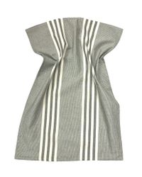 Kökshandduk från Classic textile i återvunna textilier. Färg: Olivgrön och vitrandig.