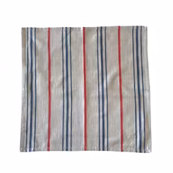 Linen ocean en servett/liten duk i bomull. Färg: Linnefärgad med ränder i blått och rött.