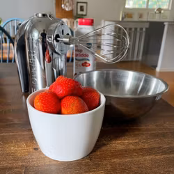 Sans skål från Modern house. Färg: Vit.