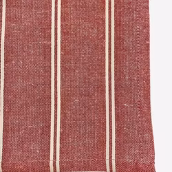 Kökshandduk från Classic textile i återvunna textilier. Färg: Röd och vitrandig.
