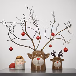 Nils burk S en härlig julburk att ha julgodiset i från Cult design.