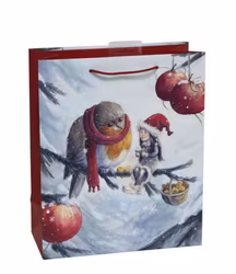 Tomteflicka och fågel en stor presentpåse från Festive, mått 26,5 x 11,8 x 31,8 cm.