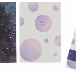 Galaxy spirit ett set med 2 anteckningsböcker i A6 storlek, en med linjerade sidor och en med blanka sidor från Hedlunds.