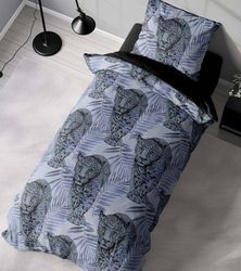 Leo blue ett blått påslakanset med ett loepardmönster i bomull med knäppning i botten, från Indusia design