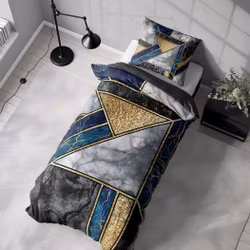 Marble art blue ett påslakanset i bomull med ett marmormönster i svart, vitt, blått och guld med dragkedja i botten, från Indusia design