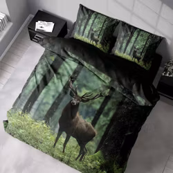 Stag nature ett vackert påslakanset i bomullsflanell i mått 200 x 220 cm med 2 st örngott i 70 x 50 cm med ett vackert naturmönster med knäppning i botten, från Indusia design
