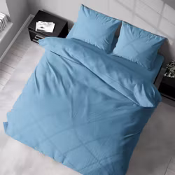 Milano ett ljusblått påslakanset till dubbeltäcke i bomull i storlek 200 x 220 cm med knäppning i botten, från Indusia design
