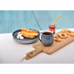Aronia en rektangulär skärbräda L 48 B 18 H 2 cm i Akaciaträd från Modern house