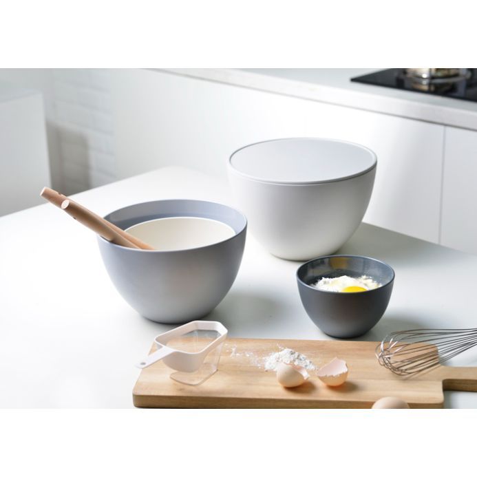 Aronia en rektangulär skärbräda L 48 B 18 H 2 cm i Akaciaträd från Modern house