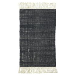 Boel & Jan Sandvik en svart och naturfärgad dörrmatta/sängmatta i mått 60 x 90 cm