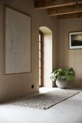 Boel & Jan Noma en greige ryamatta i mått 60 x 90 cm