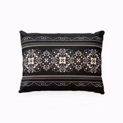 Floral black svart örngott 50 x 60 cm indusia design