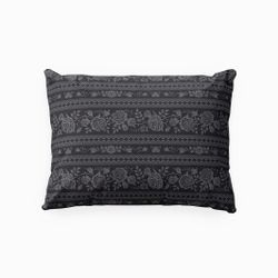 Bellamy black svart och grått örngott 50 x 60 cm indusia design