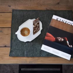 Boel & Jan Rufus grön tablett mått 35 x 45 cm