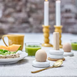 Cult design Orient äggkopp 4-pack med ställ i färgen asfalt