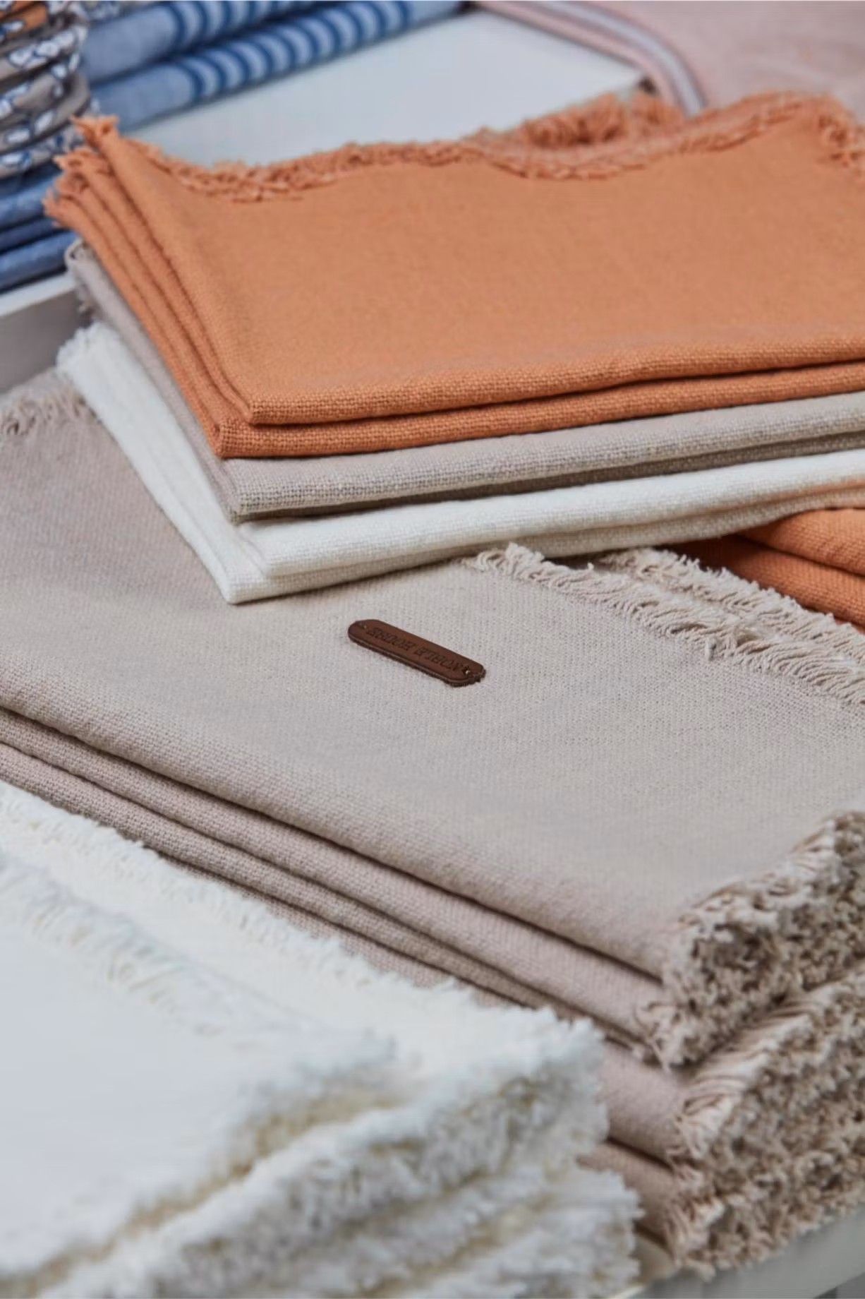 Noble House Anders tablett 2-pack beige 30 x 45 cm